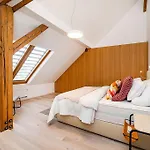 Fantastic Attic Apt With Big Terrace